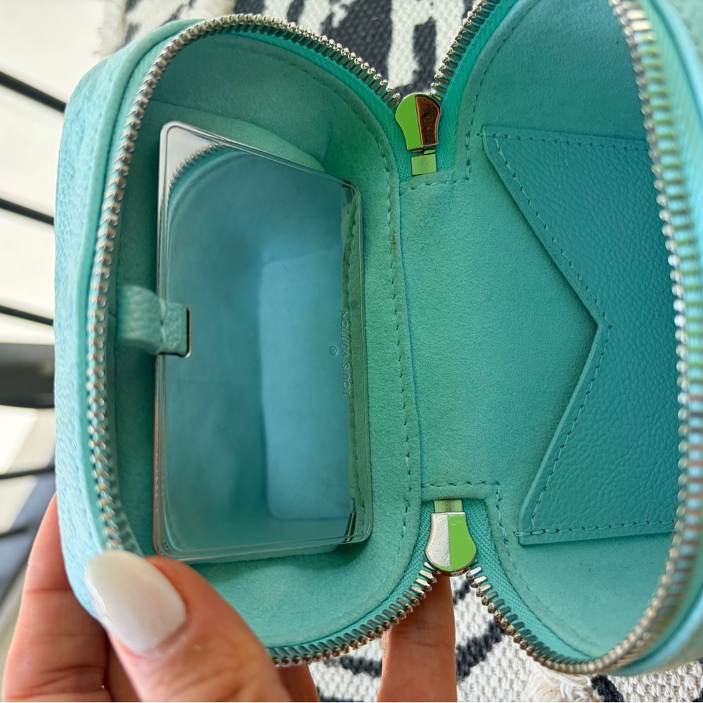 Louis Vuitton micro vanity Bag Pearly Lagoon Turquoise Color Rare Like New - Picture 10 of 10